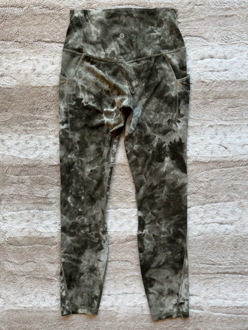 Lululemon Matching Set Align High-Rise with Pockets 25
